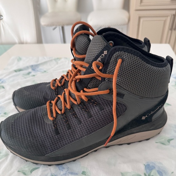 Columbia Men's Trailstorm Mid Waterproof Hiking Shoe 10.5 - Picture 1 of 5